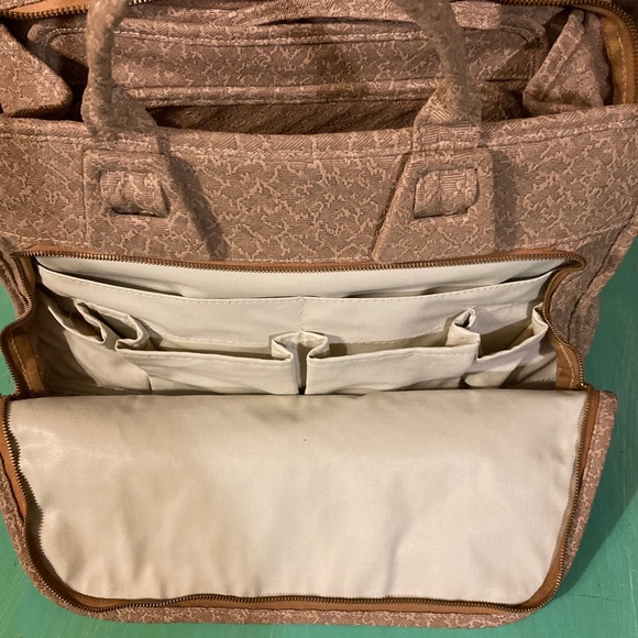 Totables by dura-tan cosmetic bag WOW - Picture 4 of 16